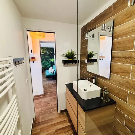 شقة Le Cerf De Montebello *