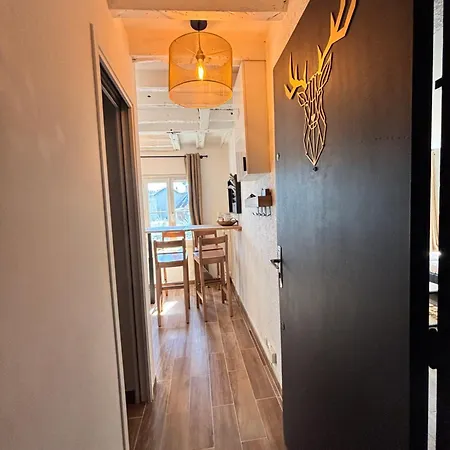 شقة Le Cerf De Montebello *